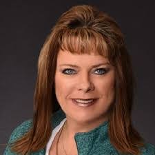 Denise Feist's Instagram, Twitter & Facebook