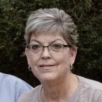 Elaine Padgett's Instagram, Twitter & Facebook