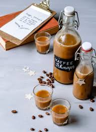 Kaffee Likor Rezept Fur Einen Kostlichen Kaffee Schnaps Waseigenes Rezept Schnaps Schnaps Thermomix Likor Thermomix