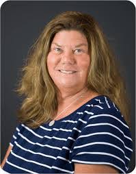 Maryann Everett's Instagram, Twitter & Facebook