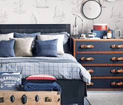 Tal vez necesitas un cajón pequeño para la ropa interior, uno más grande para las playeras, un espacio para los zapatos, y te gustaría poder tener una zona para tus lentes de sol, o sombreros. 50 Ideas Para Decorar Una Habitacion Juvenil De Chico