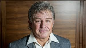 Ve sněmovně zasedá od roku 2002. Kscm Couva Od Pozadavku Na Schodek Rozpoctu Ve Vysi 30 Miliard Planovanych 40 Miliard Je Ale Neprekrocitelna Mez Rika Dolejs Hospodarske Noviny Ihned Cz