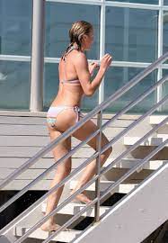 Celebrity Cameron Diaz Body Type One - On Vacation