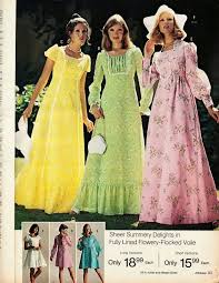 1970s Granny Dresses Was Called That Because They Looked Like Grandmother Sleep Wear Seventies Fashion Vintage Outfits 1970s Dresses