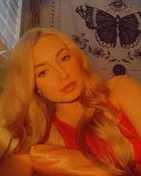 Daisy Maher's Instagram, Twitter & Facebook