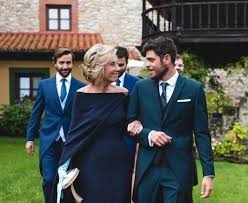 The updo can be messy or sleek, there are options for short, medium and long hair braided updos. 25 Stunning Mother Of The Groom Hairstyles 2021