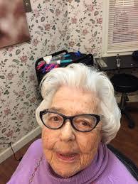 Elizabeth Lederer's Instagram, Twitter & Facebook