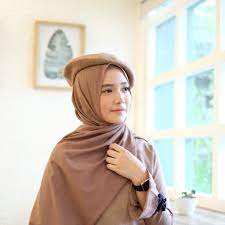 Berkat berkembangnya dunia fashion hijab, varias hijab jadi semakin banyak macamnya. Pashmina Diamond Ceruti 180x75 Shopee Indonesia