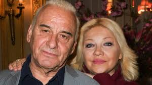 Photo : Claude Pierre-Bloch, Bastien Kossek, Romain Sardou et une amie