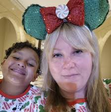 What does 'dive bar' mean at Nu Way Bar & Grill?