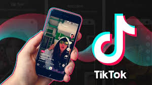 Famous tiktok stars including charli d'amelio, addison rae, vinnie hacker, dixie d'amelio, chase hudson and many more. Tiktok Users Hot Tiktok 2020