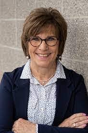 Lori Milliman's Instagram, Twitter & Facebook