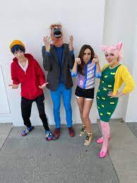 Bojack horseman (voiced by will arnett) has gone through a number of changes in his wardrobe since the late 80's. Bowbat