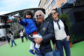 Fernando alonso was the driver of the bridal car. Flavio Briatore Starportrat News Bilder Gala De