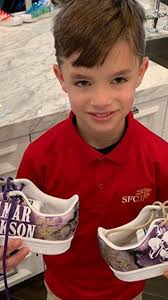 Drew Brees son designs Lamar Jackson shoes