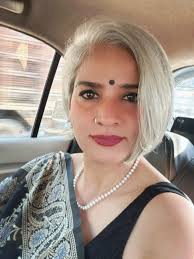 मैंने साड़ी क्या पहनी ,ख़ुद से ही प्यार हो गया !😊 .. . [ Fashion Sense,  Style Icon, Confidence, Elegance, Grace, Charm, Poise, Self-assured,  saree,Timeless Beauty. ] . @mansa_jimmy love your voice 😊