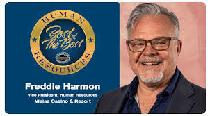 Cynthia Kiser's Instagram, Twitter & Facebook