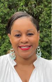 Latisha Ellis's Instagram, Twitter & Facebook