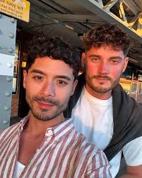 Aaron Winston (@aaronwins) • Threads, Say more