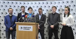 Poslankyně olga richterová se rozplakala u soudu. Pirati Maji Nove Vedeni Zastupkyni Bartose Je Poslankyne Richterova Idnes Cz