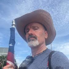 Exploding cigarette filters with "loads" when lit