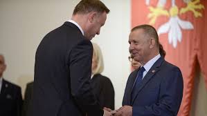 Marian banaś i jego postawa, bardzo mi się podoba; Marian Banas Znow Targuje Sie Z Pis Szef Nik Spotkal Sie Z Prezydentem Wiadomosci