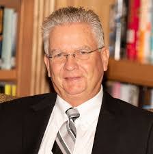 Ken Logsdon's Instagram, Twitter & Facebook