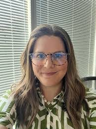 Krista Devries's Instagram, Twitter & Facebook