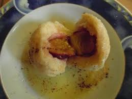 Zwetschgenknodel Naturlich Nach Oma S Rezept Rezept Rezept Zwetschgenknodel Rezepte Lebensmittel Essen