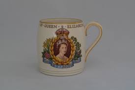 Find the perfect coronation of queen elizabeth ii 1953 stock photos and editorial news pictures from getty images. Queen Elizabeth Coronation Mug 1953 Specially Commissioned To Be Given To All Her Estate Workers