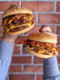Scarica l'app di burger king per non perdere mai un'offerta. Oh Media Ohmakan Yesss Crispy Cheesy Bbq Burger Facebook