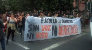 Resultado de imagen para toma facultad de derecho u de chile