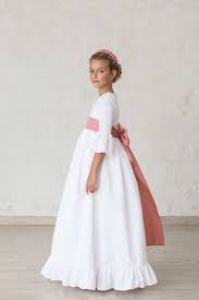 El borde de mi falda. Vestido De Comunion Con Volantes De Lino Blanco Comunion Nina
