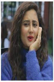 Bigg Boss 13 Fans Trend Tvqueenrashamidesai And Praise Her For Her Great Qualities Boss Twitter Trending Trending