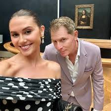 Angela Carrera's Instagram, Twitter & Facebook