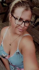 Natalie Meakin's Instagram, Twitter & Facebook