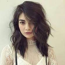 Image Result For Medium Hair Tumblr Middle Hair Hair Styles Thick Hair Styles