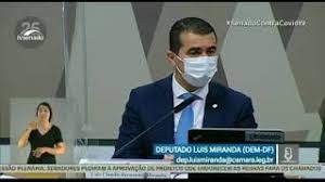 Luis ricardo miranda afirmou, em entrevista ao jornal o globo, que entregou a bolsonaro provas onyx afirmou que luis miranda mente e que o irmão do deputado adulterou o documento usado. 4n2tcrcvhul Im