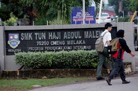Smk tun hj abdul malek. Berita Harian Twitterissa Suasana Di Pintu Masuk Utama Sekolah Menengah Kebangsaan Tun Haji Abdul Malek Tanjung Minyak Sekitar Jam Tujuh Pagi Tadi Peperiksaan Sijil Pelajaran Malaysia Spm Dijadualkan Hari Ini Bermula Dengan