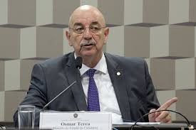 Osmar terra foi secretário da saúde do rio grande do sul no governo germano rigotto onde enfrentou a epidemia de h1n1. Deputado Osmar Terra Tem Alta Do Hospital Apos Internacao Por Covid 19 Rio Grande Do Sul G1