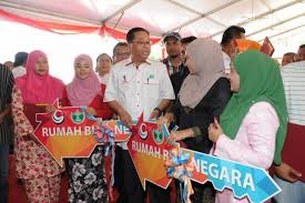 Maybe you would like to learn more about one of these? Kerjasama Kklw Risda Dan Agrobank Realisasikan Projek Rbn Utusan Borneo Online