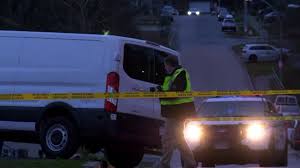 Karantina haberleri, güncel son dakika gelişmeleri ve bugün yer alan son durum bilgileri için tıklayın! Family In Mourning After Runaway Delivery Van Kills Mother Of Two Ctv News