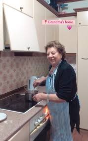 Check spelling or type a new query. Maria Boskopoyloy Episkefthke To Spiti Ths Giagias Ths Star Gr