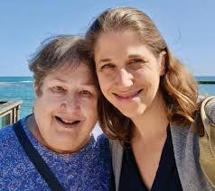 Sheila Ettinger's Instagram, Twitter & Facebook