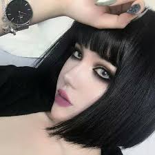 Pin De Gokce Em The Dark Side Cabelo Estilo Bob Cabelo Estilo Rock