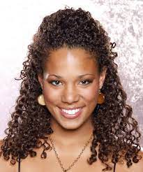 Easy Professional Hairstyles That Look Great For The Office Down Curly Hairstyles Hair Styles Curly Hair Styles Naturally