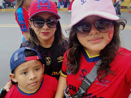 Florecerás, Guatemala [...] Hemos vivido mil años de muerte en una patria  que será toda 𝘂𝗻𝗮 𝗲𝘁𝗲𝗿𝗻𝗮 𝗽𝗿𝗶𝗺𝗮𝘃𝗲𝗿𝗮" 🇬🇹💐 (Fragmento de  𝘊𝘦𝘳𝘵𝘦𝘻𝘢, de Julia Esquivel) Amaneció después de una larga noche y