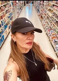 Darleen Lopez's Instagram, Twitter & Facebook