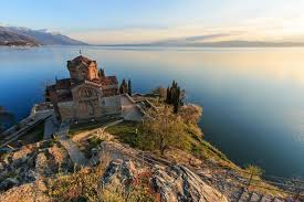 In de stemming keurden 153 parlementariërs het hiermee is een ruzie over de naam van de voormalige joegoslavische republiek macedonië na 27 jaar bijgelegd, meldde de krant kathimerini. Macedonie Heet Nu Officieel Noord Macedonie De Morgen