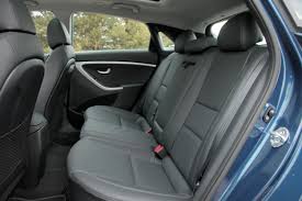 Most of the important controls are nonetheless easy to reach and figure out, while build quality seems generally solid. 2015 Dodge Dart Vs 2016 Hyundai Elantra Gt Autoguide Com